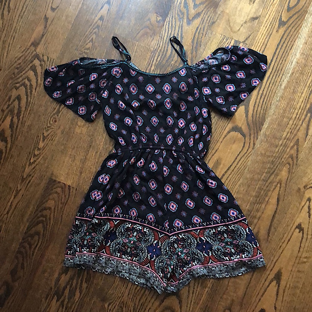 Romper in size xs from xhilaration - Picture 2 of 3